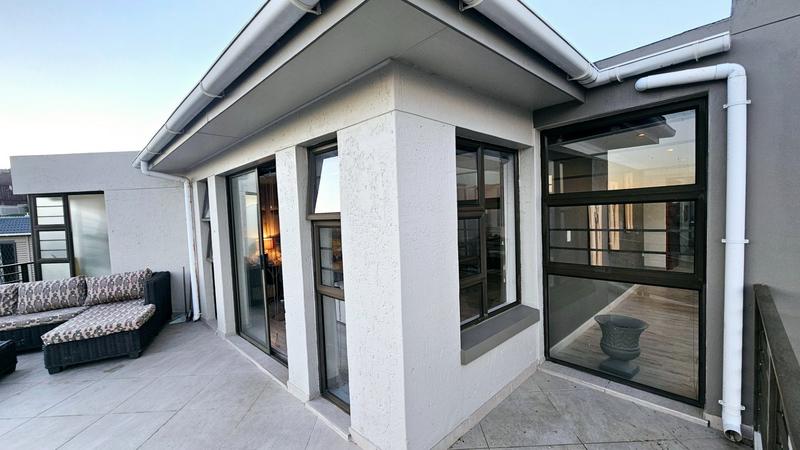 5 Bedroom Property for Sale in Dana Bay Western Cape